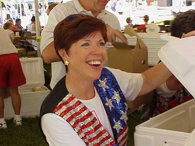 1999 4TH OF JULY FESTIVAL MIDDLE PARK  MAYOR ANN HUTCHINSON ICE CREAM TENT 1